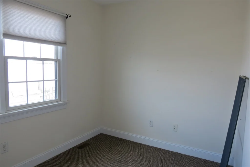 2 bed, 2 bath apartment for rent at 11 Railroad Ave Unit B5, Salisbury — photo 17 of 24