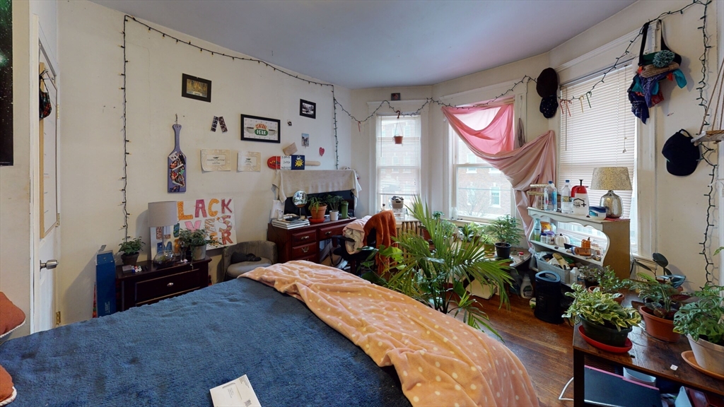 4 bed, 2 bath apartment for rent at 11 Ransom Rd Unit 2, Boston — photo 9 of 14