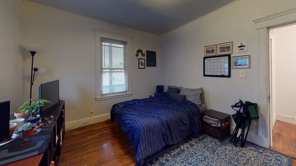 4 bed, 2 bath apartment for rent at 11 Ransom Rd Unit 3, Brighton — photo 5 of 9