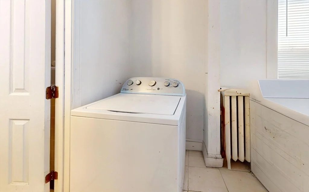 4 bed, 2 bath apartment for rent at 11 Ransom Unit 1, Brighton — photo 10 of 13