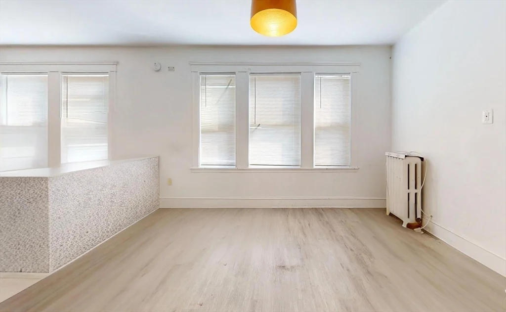 4 bed, 2 bath apartment for rent at 11 Ransom Unit 1, Brighton — photo 4 of 13