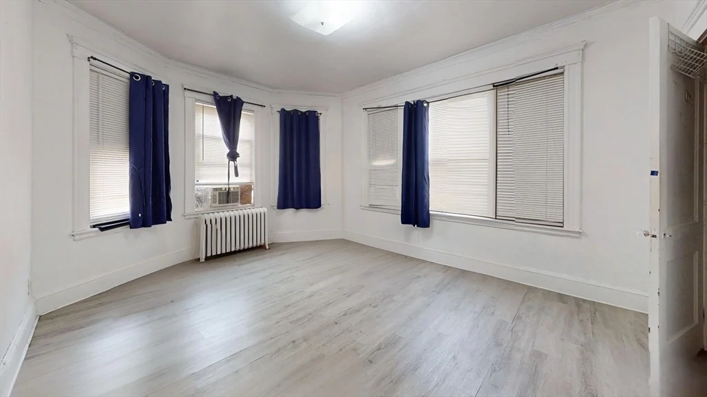 4 bed, 2 bath apartment for rent at 11 Ransom Unit 1, Brighton — photo 2 of 13
