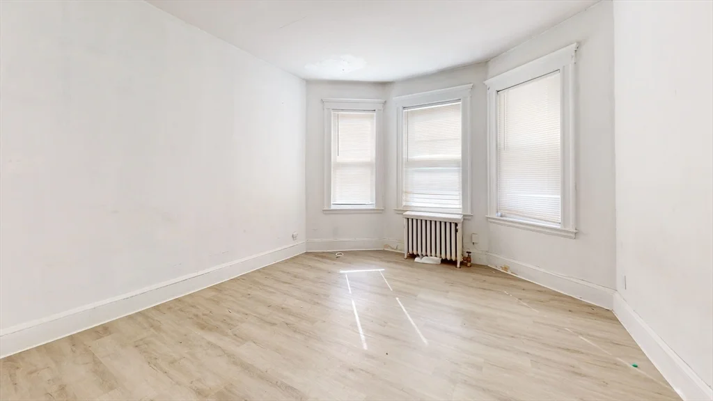 4 bed, 2 bath apartment for rent at 11 Ransom Unit 1, Brighton — photo 7 of 13