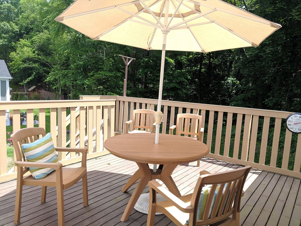 4 bed, 3 bath apartment for rent at 11 Renee Ter, Newton — photo 15 of 20