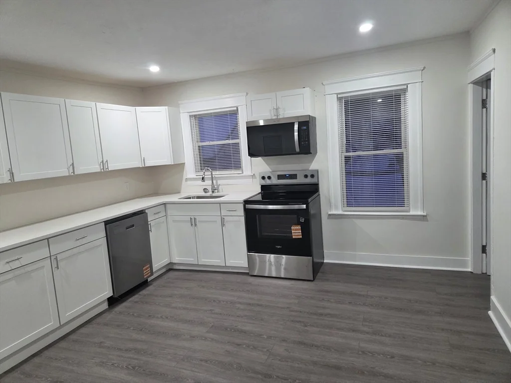 2 bed, 1 bath apartment for rent at 11 Rice Ave Unit 1, Shrewsbury — photo 17 of 18