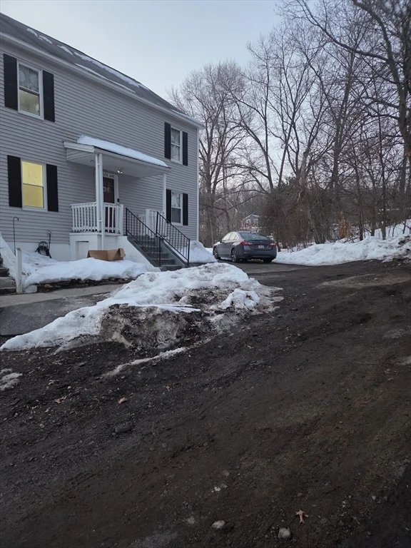 2 bed, 1 bath apartment for rent at 11 Rice Ave Unit 1, Shrewsbury — photo 4 of 18