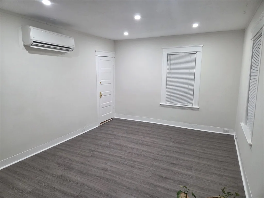 2 bed, 1 bath apartment for rent at 11 Rice Ave Unit 1, Shrewsbury — photo 14 of 18