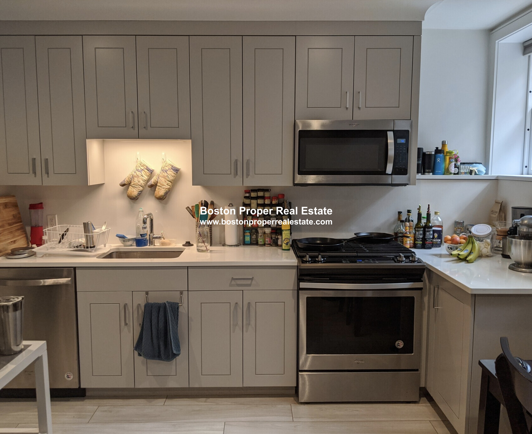 1 bed, 1 bath apartment for rent at 11 Ridgeway Ln Unit 1, Beacon Hill — photo 1 of 15