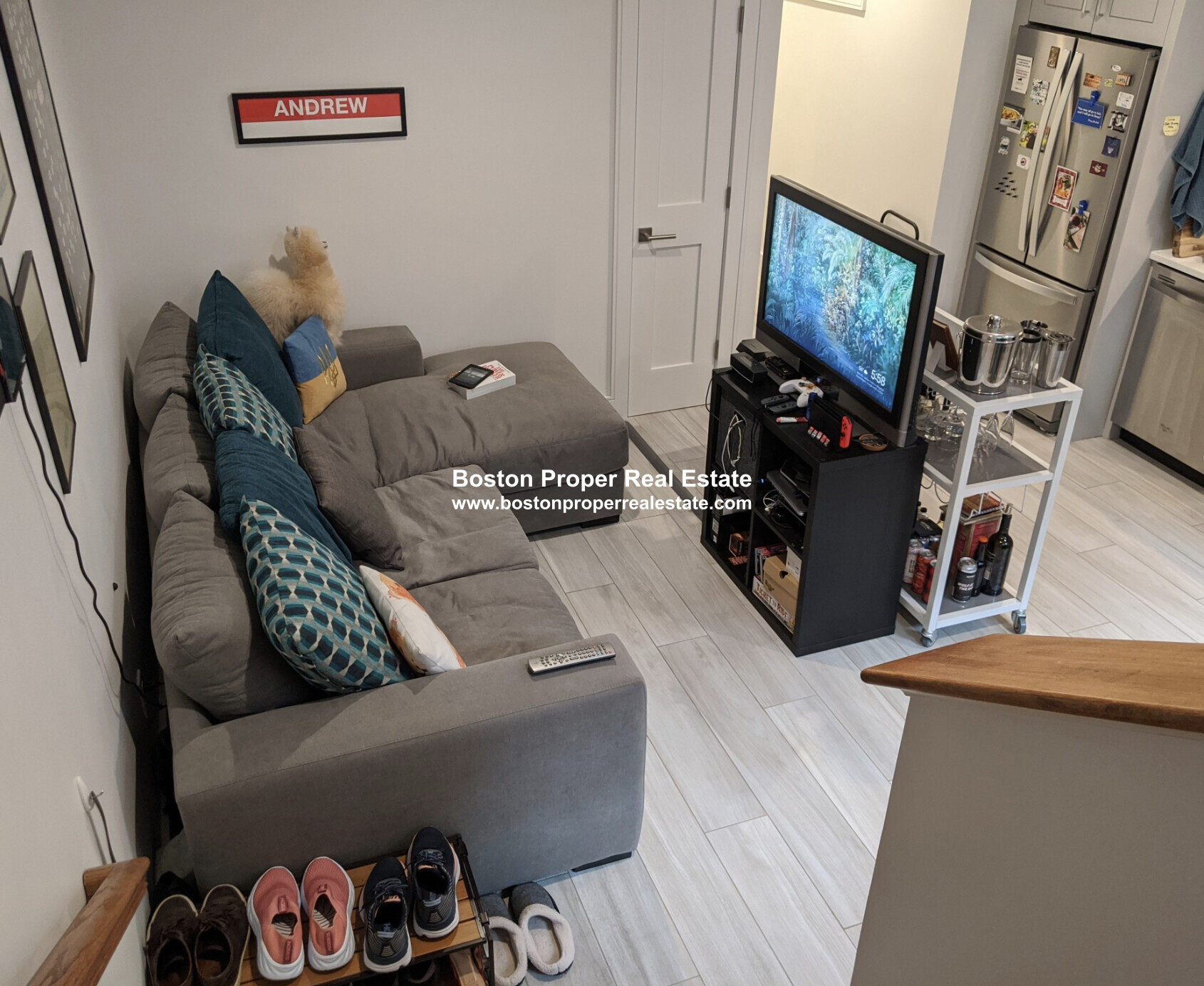 1 bed, 1 bath apartment for rent at 11 Ridgeway Ln Unit 1, Beacon Hill — photo 3 of 15