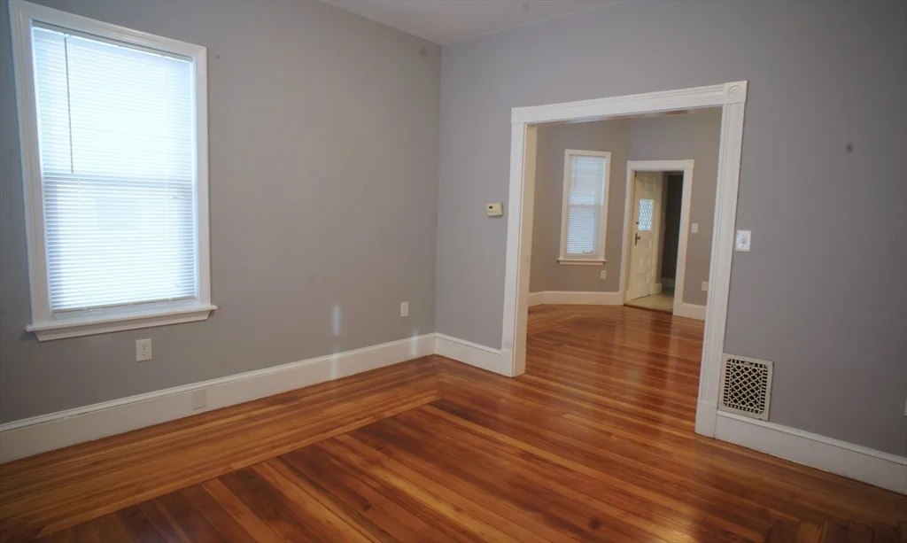 2 bed, 1 bath apartment for rent at 11 Ring Ave Unit 1, Quincy — photo 8 of 10