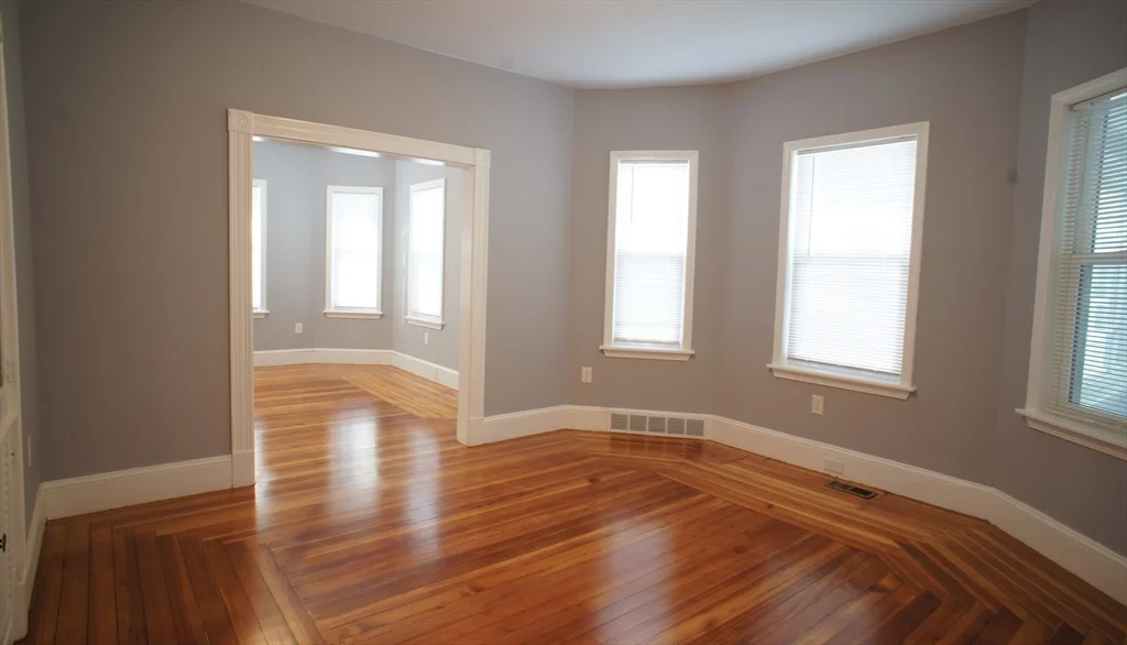 2 bed, 1 bath apartment for rent at 11 Ring Ave Unit 1, Quincy — photo 5 of 10
