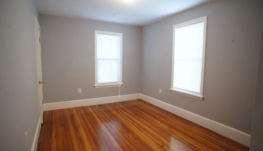 2 bed, 1 bath apartment for rent at 11 Ring Ave Unit 1, Quincy — photo 9 of 10