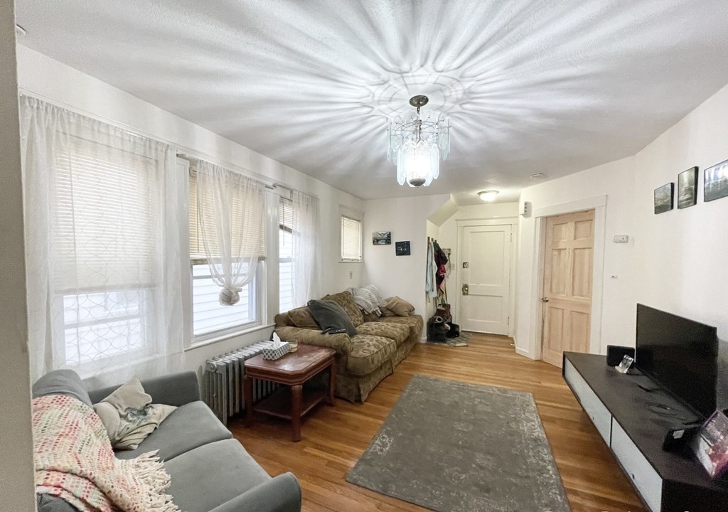 3 bed, 1 bath apartment for rent at 11 Romsey St Unit 1, Boston — photo 2 of 6