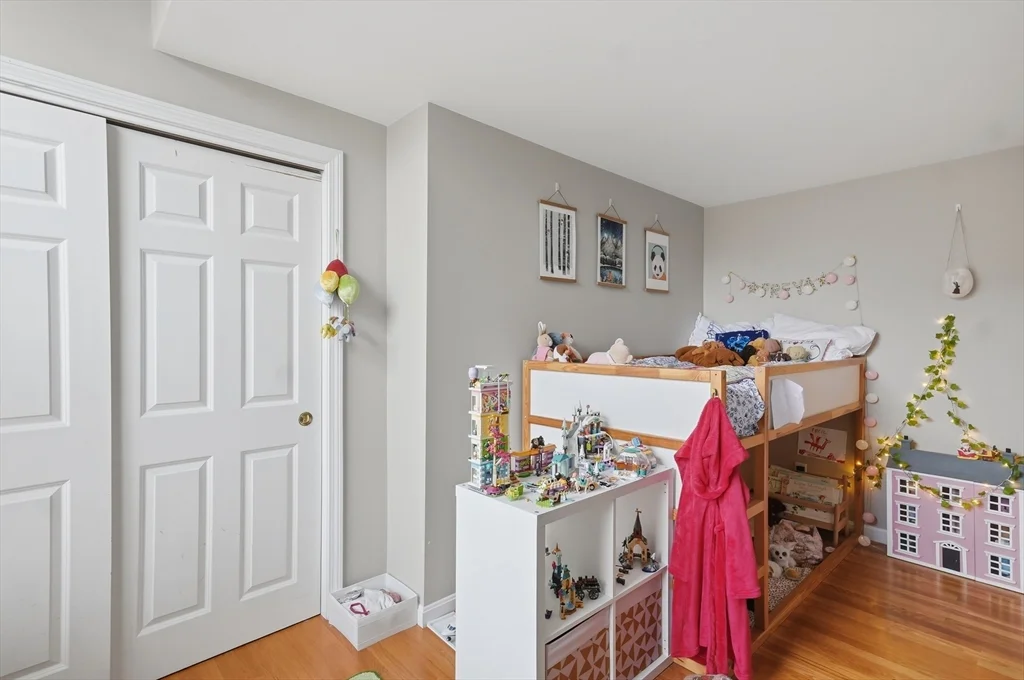 4 bed, 2 bath apartment for rent at 11 Roseanna Park Dr, Waltham — photo 29 of 37