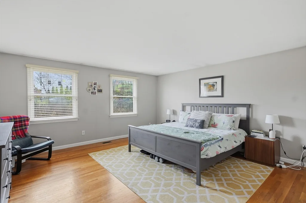 4 bed, 2 bath apartment for rent at 11 Roseanna Park Dr, Waltham — photo 22 of 37