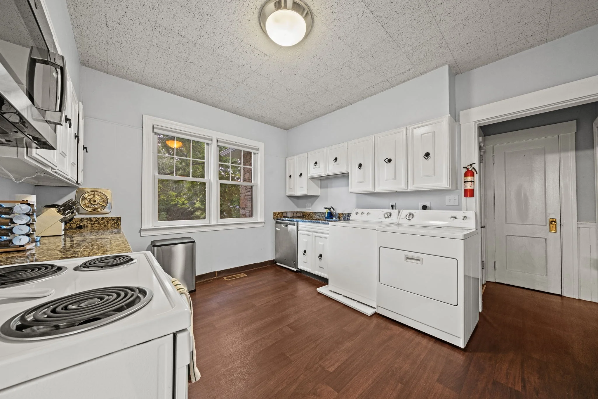 2 bed, 1 bath apartment for rent at 11 Roseland Rd Unit 1, Worcester — photo 9 of 23