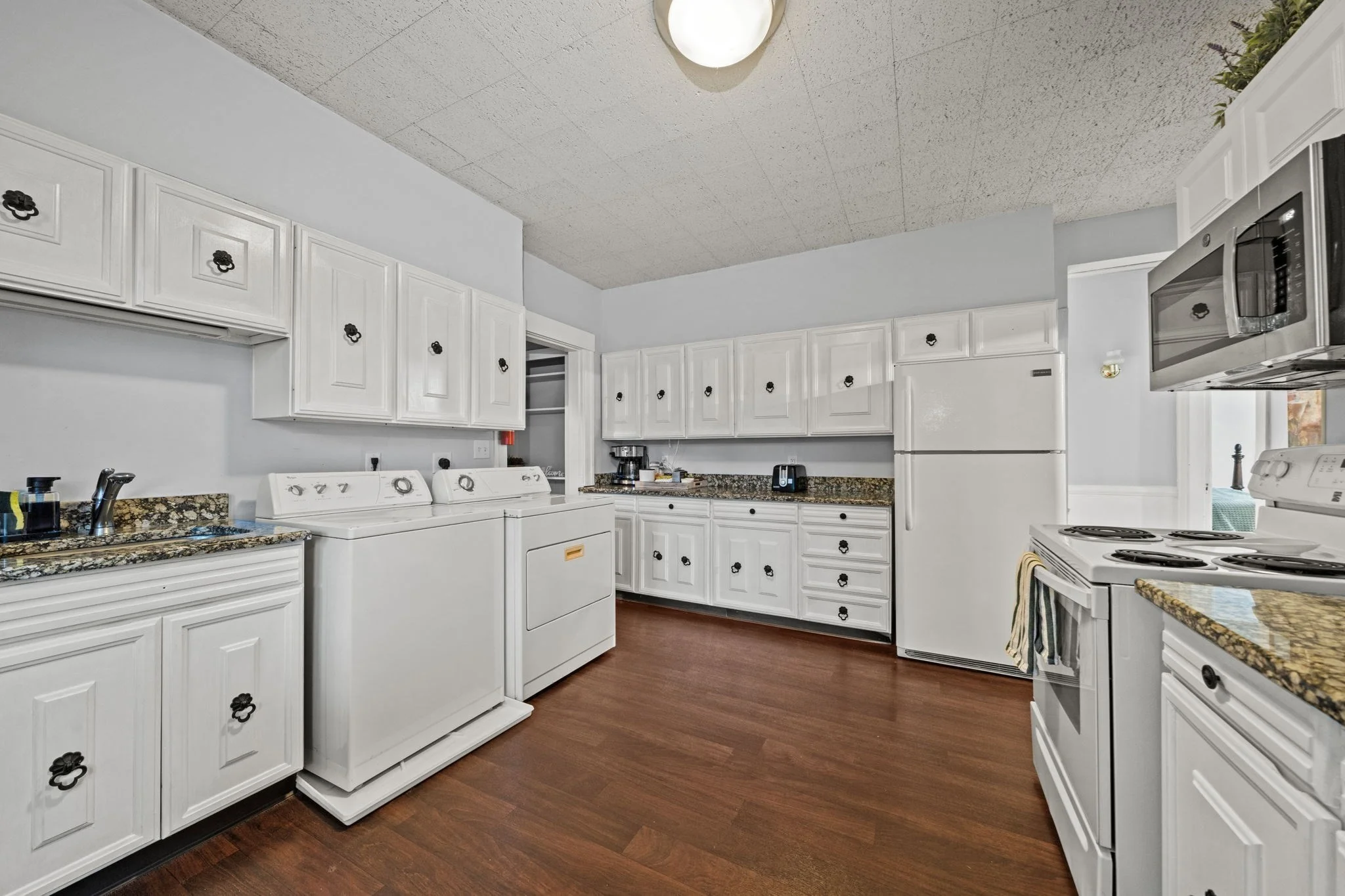 2 bed, 1 bath apartment for rent at 11 Roseland Rd Unit 2, Worcester — photo 9 of 34