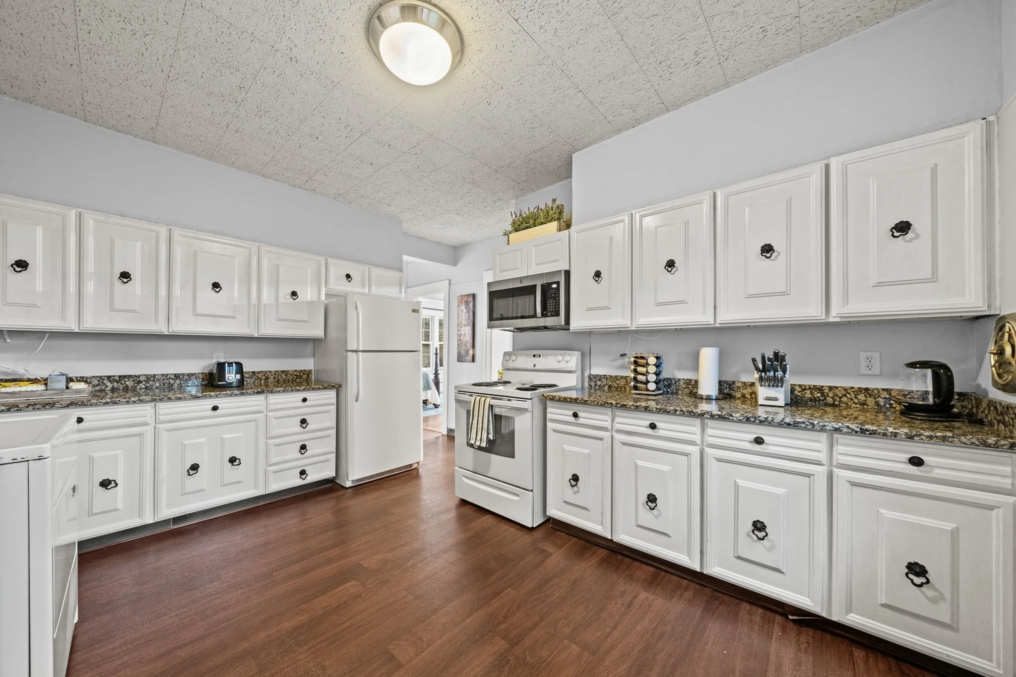 2 bed, 1 bath apartment for rent at 11 Roseland Rd Unit 2, Worcester — photo 11 of 34