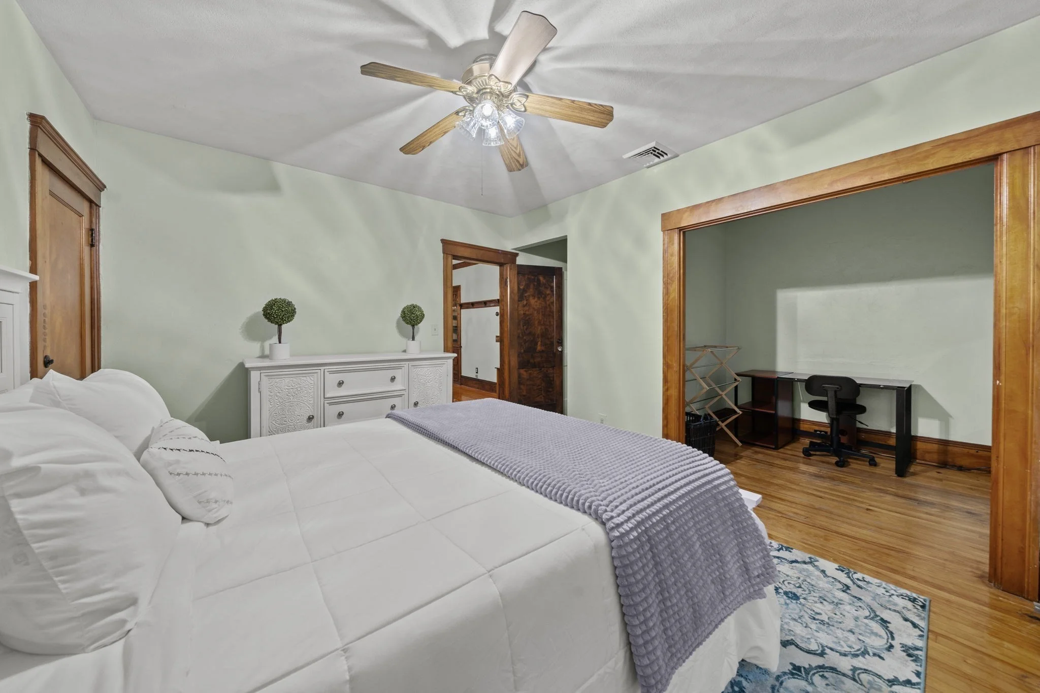 2 bed, 1 bath apartment for rent at 11 Roseland Rd Unit 2, Worcester — photo 27 of 34