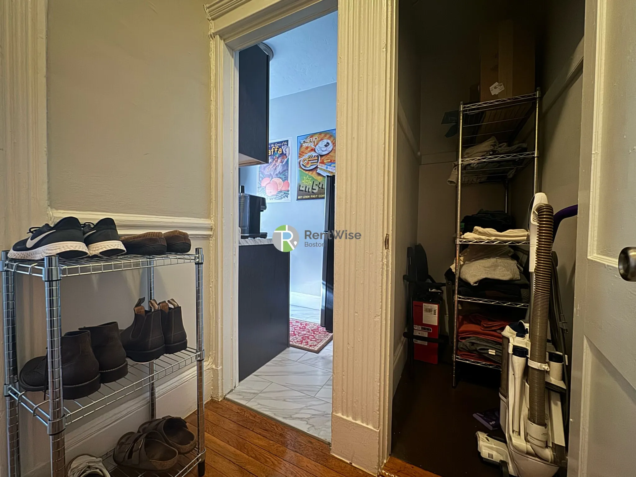 Studio bed, 1 bath apartment for rent at 11 Royce Rd Unit 30, Brighton — photo 5 of 12