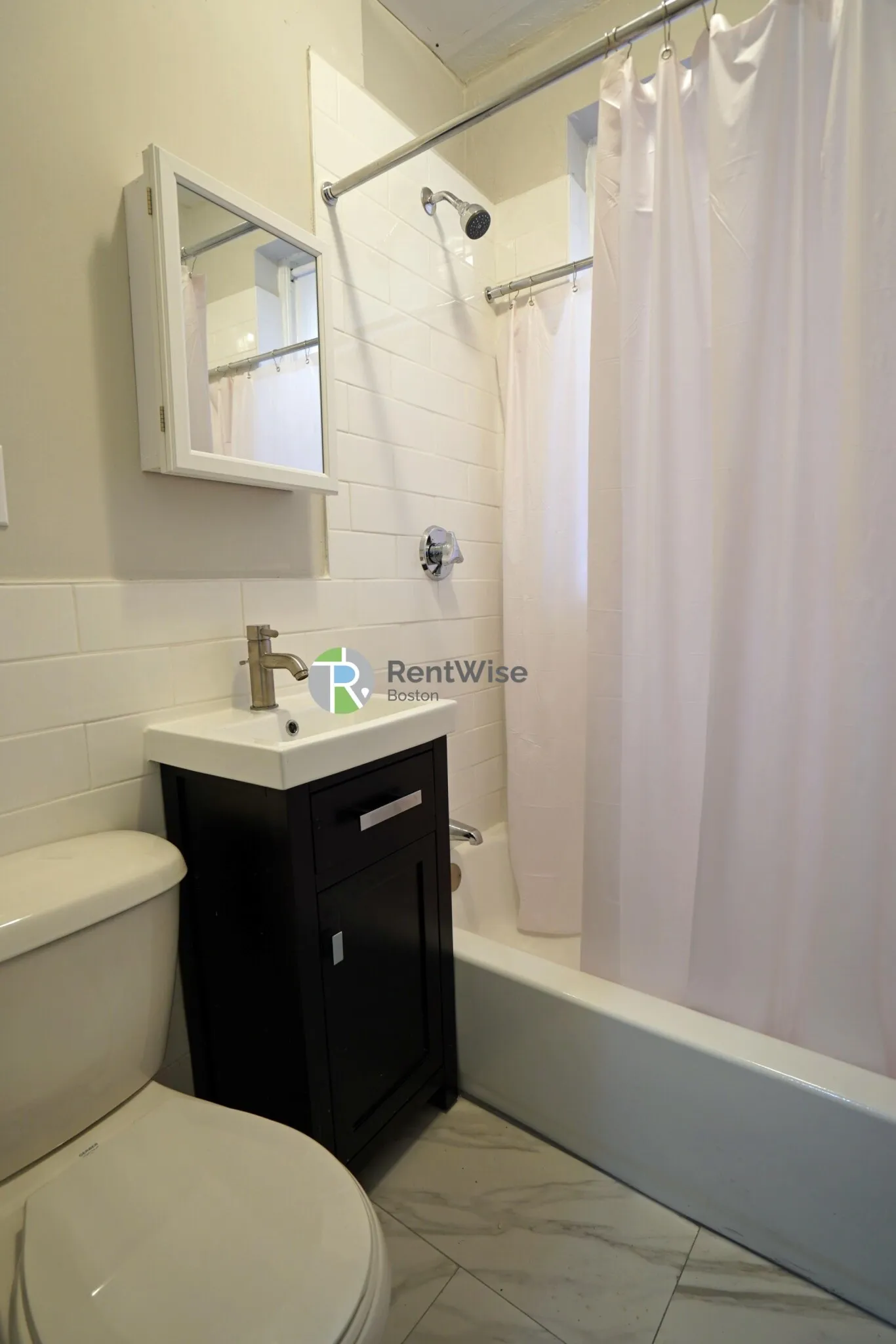 Studio bed, 1 bath apartment for rent at 11 Royce Rd Unit 5, Brighton — photo 6 of 14