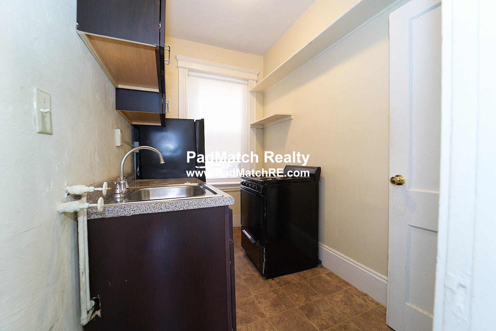 1 bed, 1 bath apartment for rent at 11 Royce Rd Unit 7, Allston — photo 3 of 16