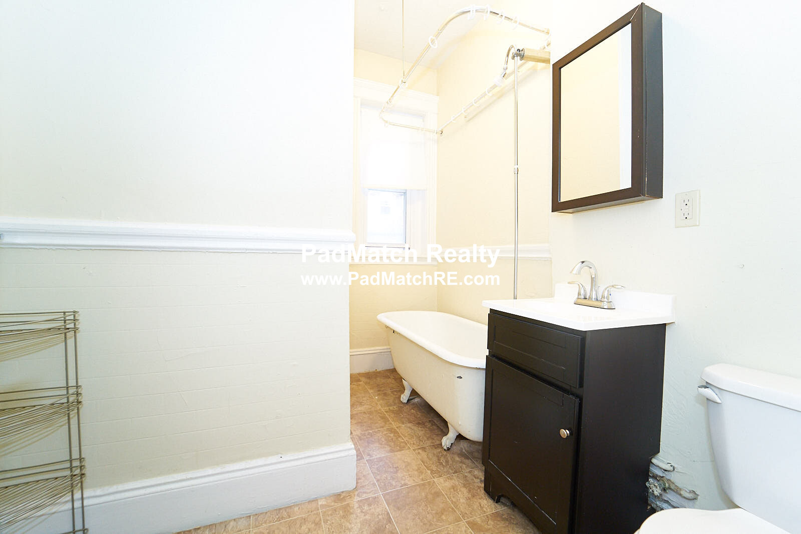 1 bed, 1 bath apartment for rent at 11 Royce Rd Unit 7, Allston — photo 6 of 16