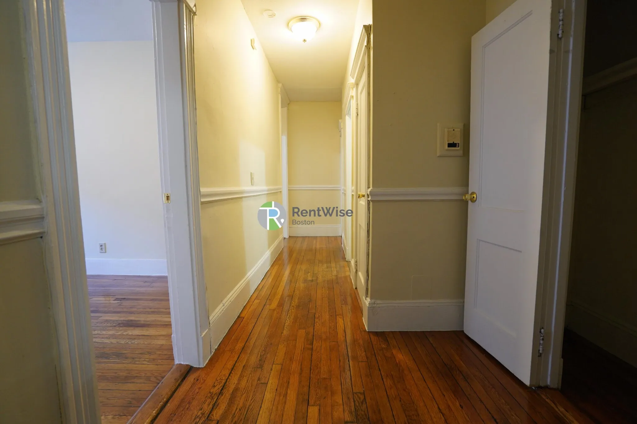 1 bed, 1 bath apartment for rent at 11 Royce Rd Unit 9, Brighton — photo 3 of 15