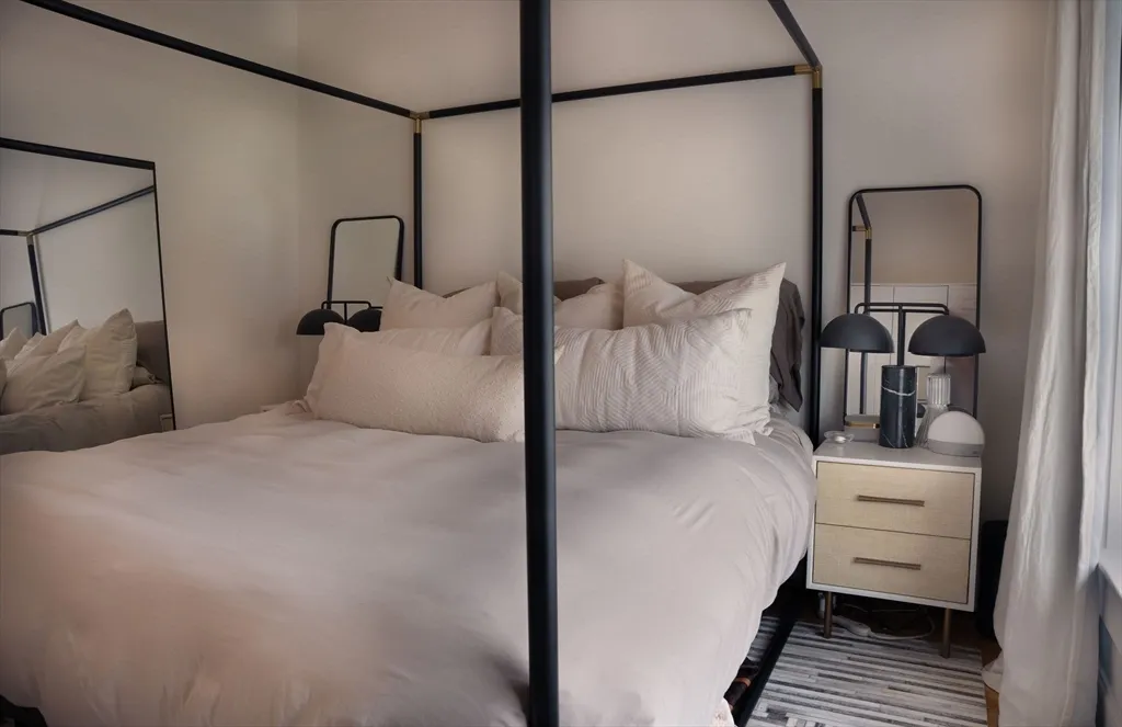 3 bed, 2 bath apartment for rent at 11 S Mason St Unit 2, Salem — photo 13 of 25