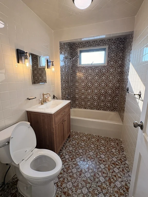 2 bed, 1 bath apartment for rent at 11 Saint James Rd Unit 11, Wellington — photo 5 of 13