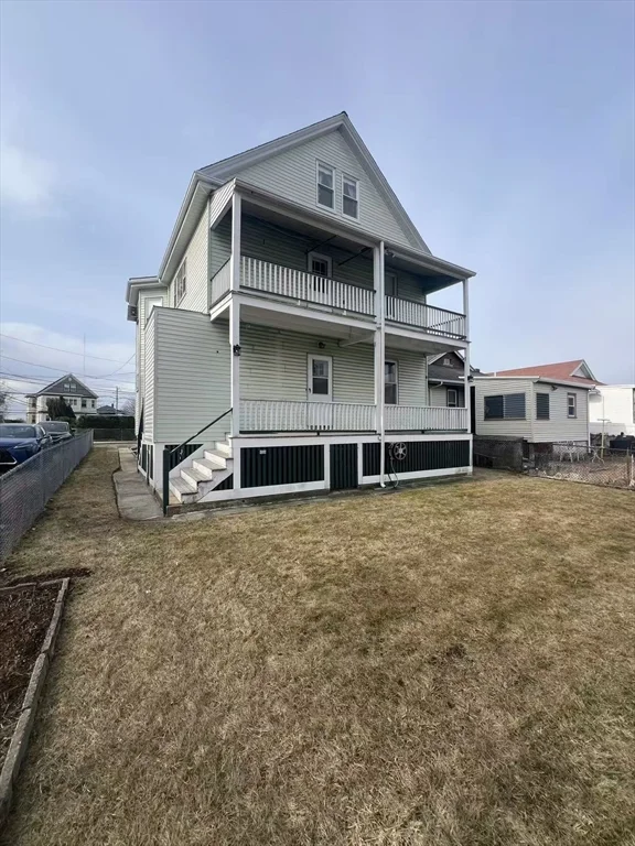 2 bed, 1 bath apartment for rent at 11 Saint James Rd Unit 11, Wellington — photo 2 of 13