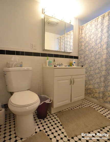 1 bed, 1 bath apartment for rent at 11 Saint Lukes Rd Unit B, Brighton — photo 5 of 6