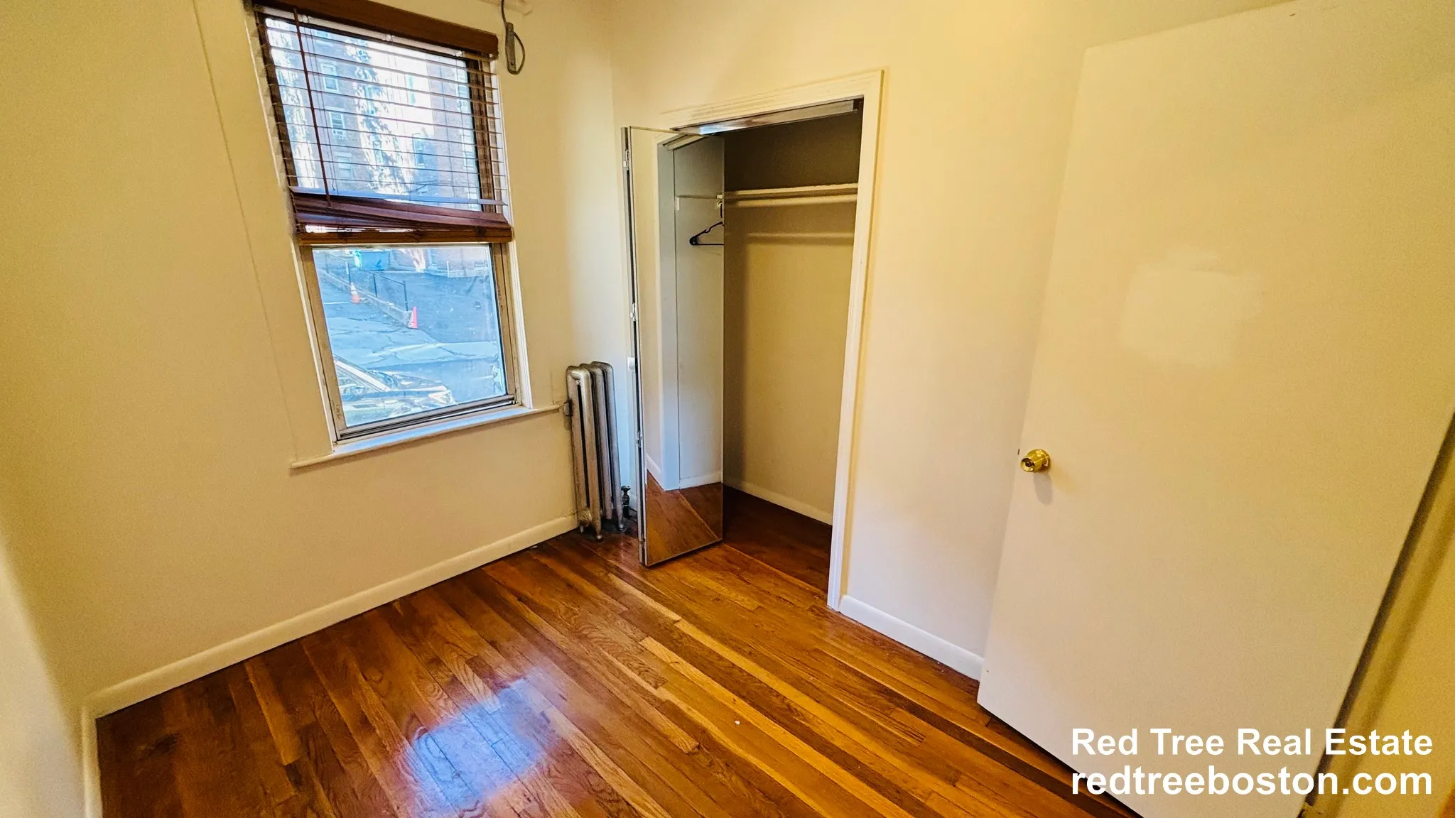 1 bed, 1 bath apartment for rent at 11 Scottfield Rd Unit 1, Brighton — photo 3 of 10
