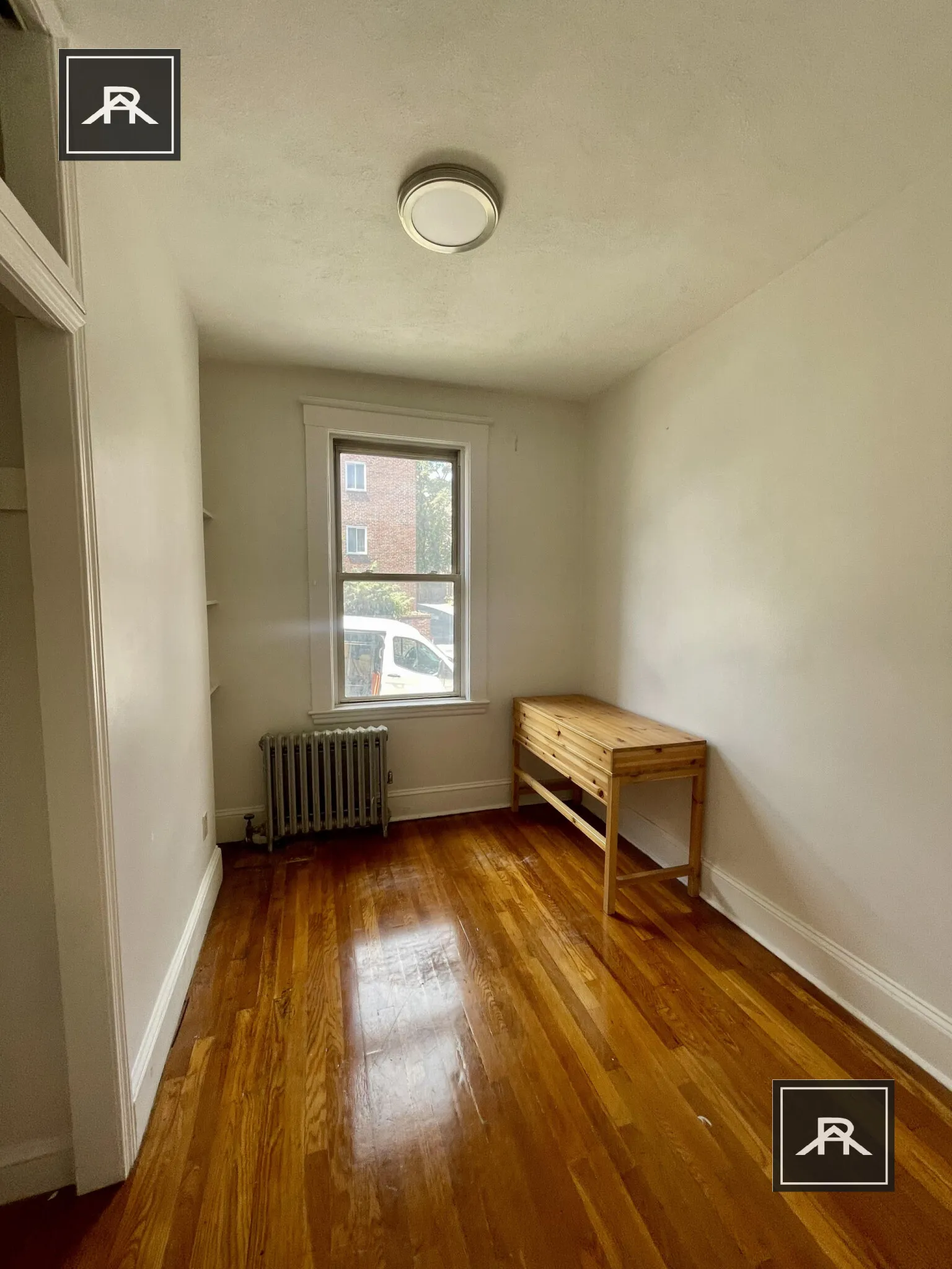 1 split bed, 1 bath apartment for rent at 11 Scottfield Rd Unit 5, Brighton — photo 6 of 6