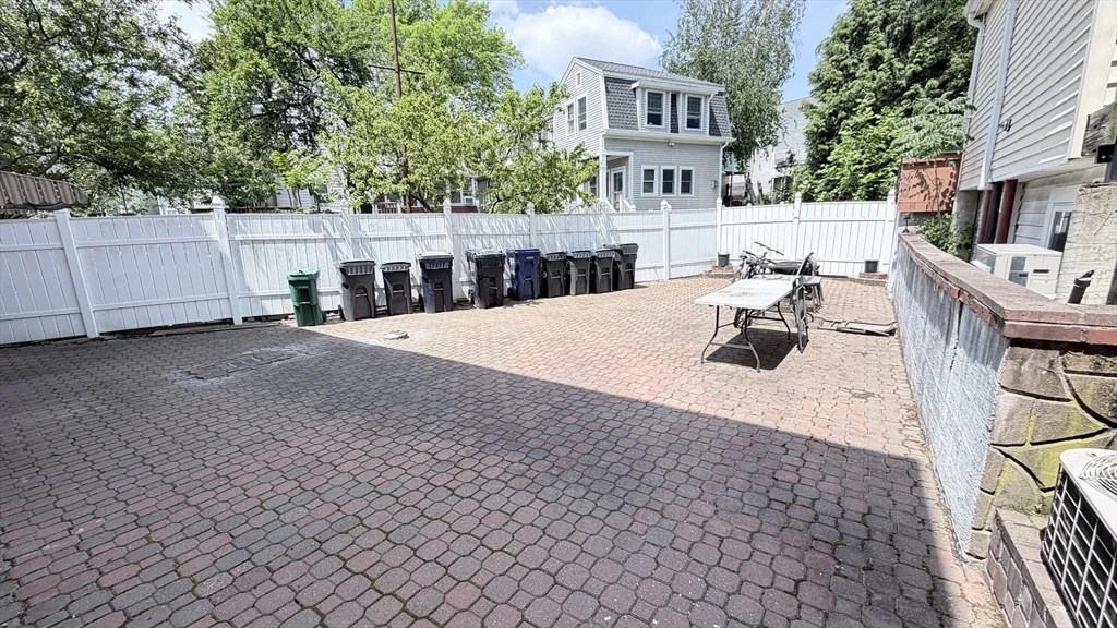 3 bed, 2 bath apartment for rent at 11 Seckel St Unit 1, Wellington-Harrington — photo 15 of 28