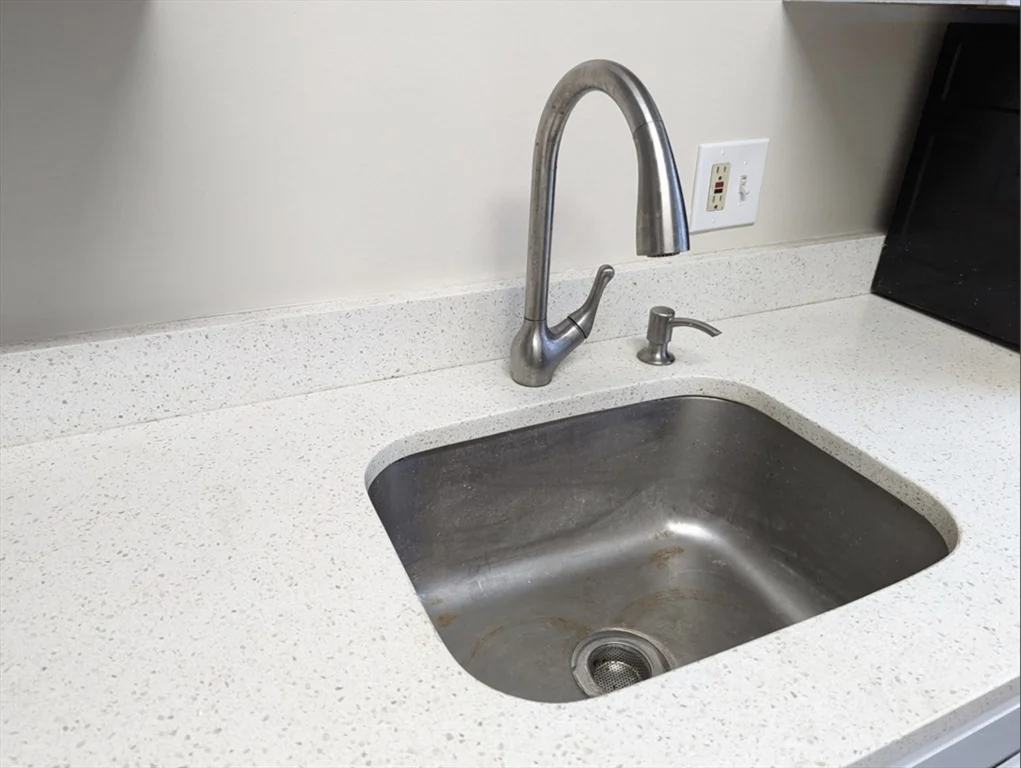 2 bed, 1 bath apartment for rent at 11 Sedgwick St Unit 8, Jamaica Plain — photo 22 of 31