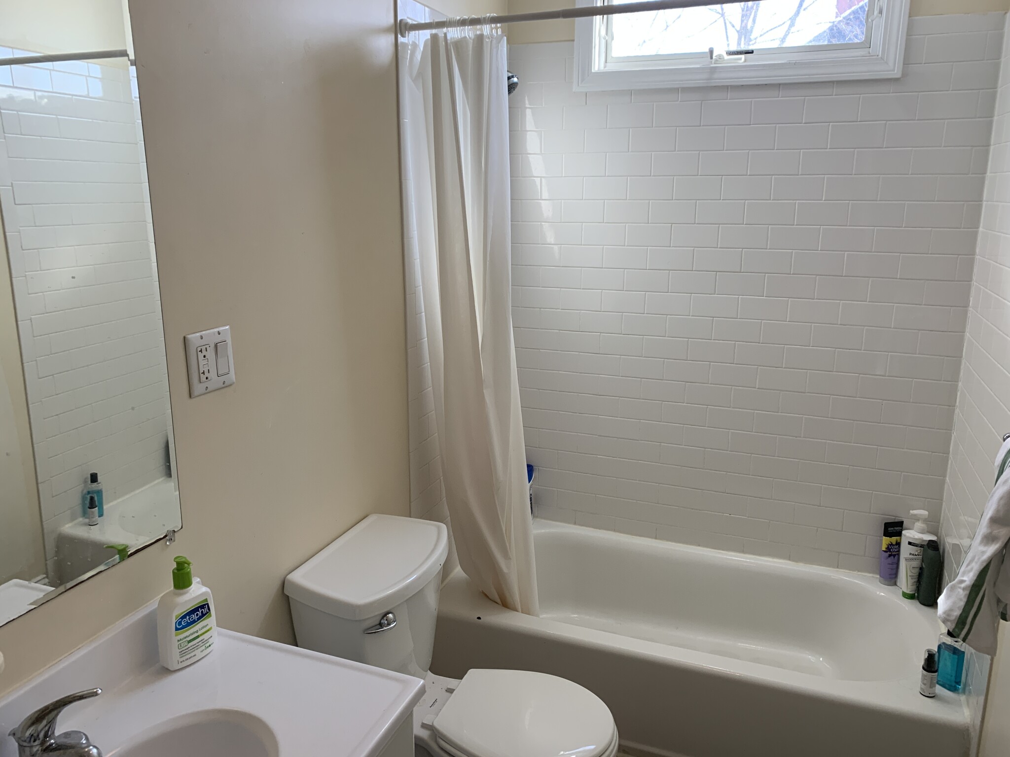 3 bed, 2.5 bath apartment for rent at 11 Sewall St Unit 1, Mission Hill — photo 8 of 25