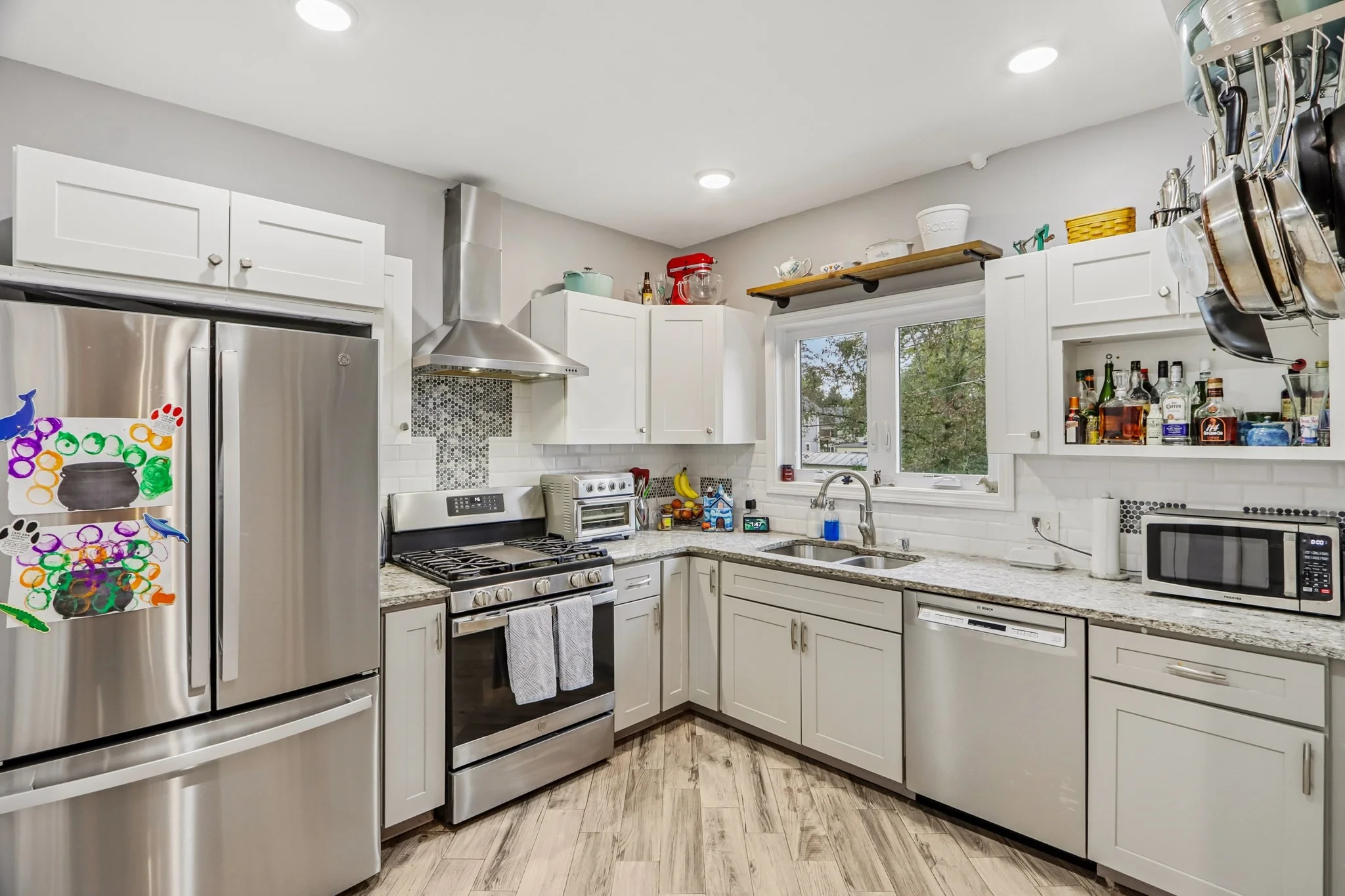 3 bed, 2 bath apartment for rent at 11 Sharon St, West Medford — photo 8 of 42