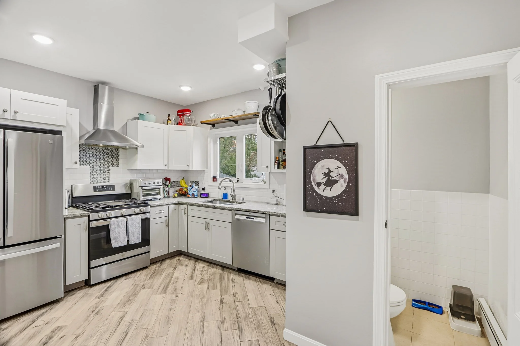 3 bed, 2 bath apartment for rent at 11 Sharon St, West Medford — photo 9 of 42