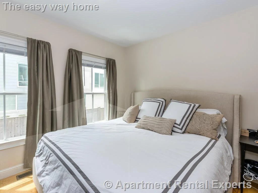 3 bed, 3 bath apartment for rent at 11 Sheridan St Unit 1, Porter Square — photo 2 of 12