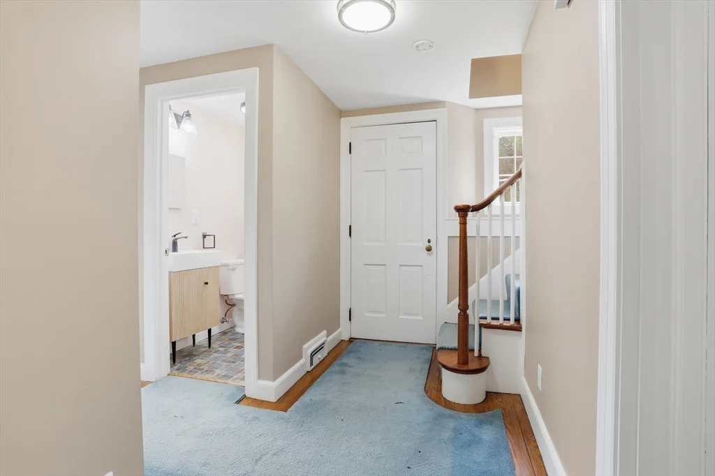 3 bed, 1 bath apartment for rent at 11 Sherman Bridge Rd, Wayland — photo 23 of 38