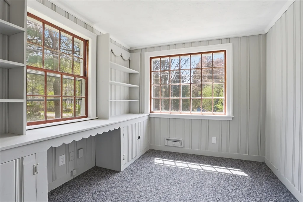 3 bed, 1 bath apartment for rent at 11 Sherman Bridge Rd, Wayland — photo 21 of 38