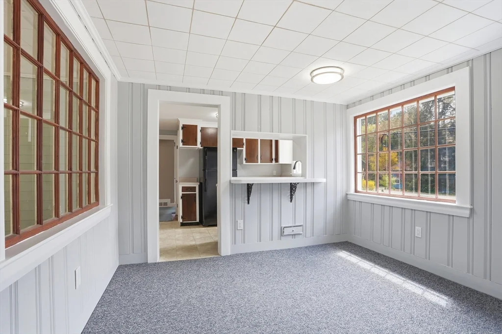 3 bed, 1 bath apartment for rent at 11 Sherman Bridge Rd, Wayland — photo 8 of 38