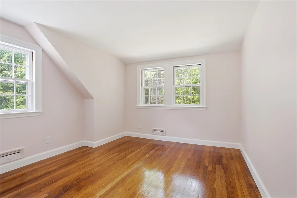 3 bed, 1 bath apartment for rent at 11 Sherman Bridge Rd, Wayland — photo 24 of 38