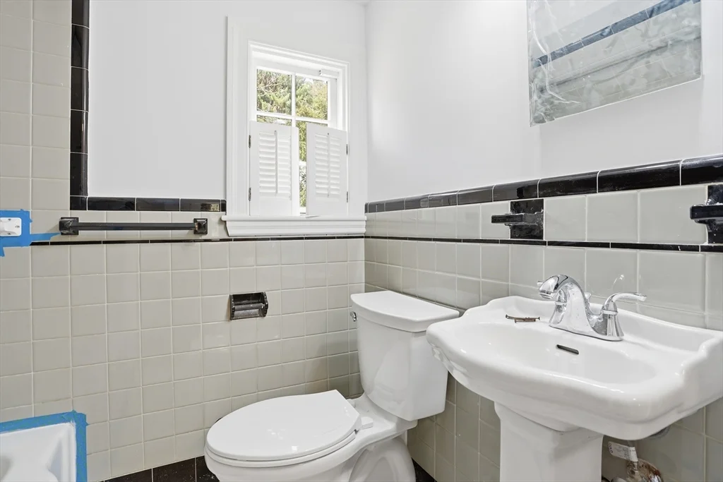 3 bed, 1 bath apartment for rent at 11 Sherman Bridge Rd, Wayland — photo 32 of 38