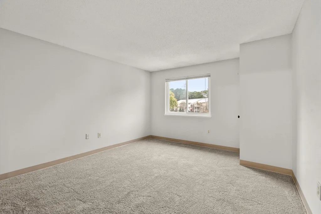 1 bed, 1 bath apartment for rent at 11 Silver Hill Ln Unit 11, Natick — photo 13 of 21