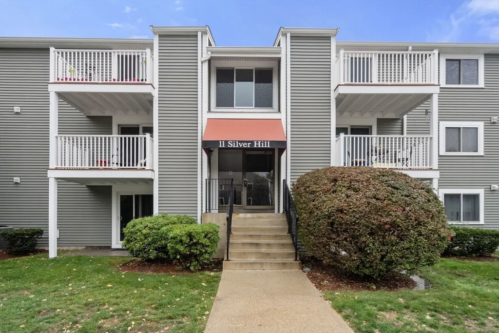 1 bed, 1 bath apartment for rent at 11 Silver Hill Ln Unit 11, Natick — photo 1 of 21