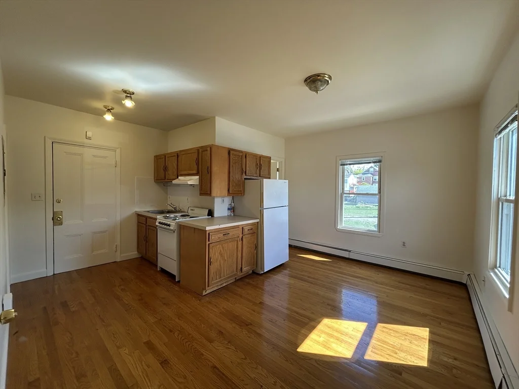 2 bed, 1 bath apartment for rent at 11 Snow St Unit 2L, Brighton — photo 1 of 7