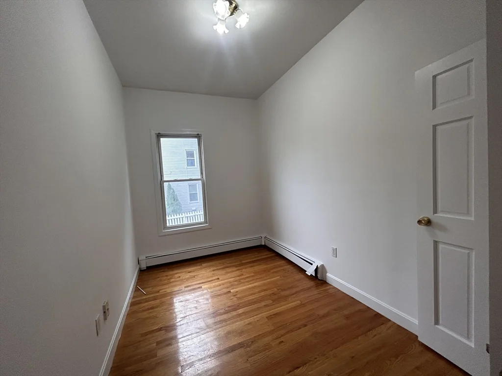 2 bed, 1 bath apartment for rent at 11 Snow St Unit 2L, Brighton — photo 5 of 7