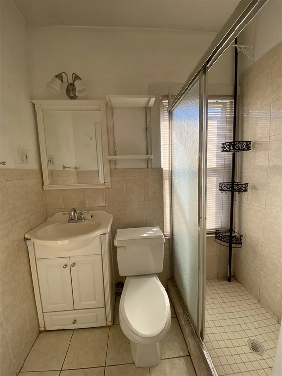 2 bed, 1 bath apartment for rent at 11 Snow St Unit 2R, Brighton — photo 7 of 9